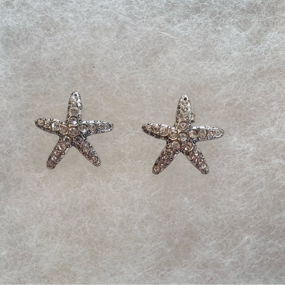 unmarked Jewelry - Starfish Rhinestone Earrings Silver Tone on Posts Vintage 1980’s